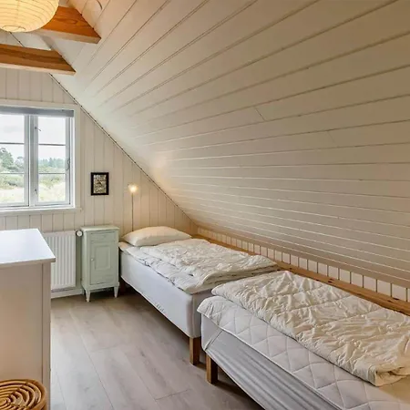 Ve126-vejers-strand-nordvej-126a * Vejers